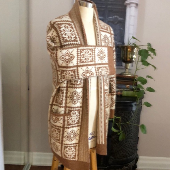 Tahari ladies cardigan oversized M ! - Picture 10 of 10